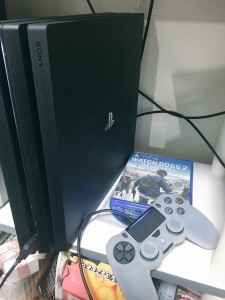 休みの前の日は……